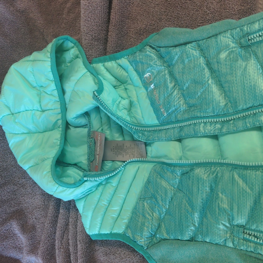 Free Country aqua puffy vest